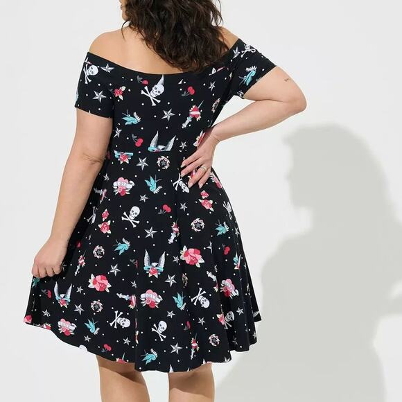 Torrid 2 (2X 18/20) Betsey Johnson Skater Mini Off Shoulder Tattoo Skull Dress - Picture 3 of 3